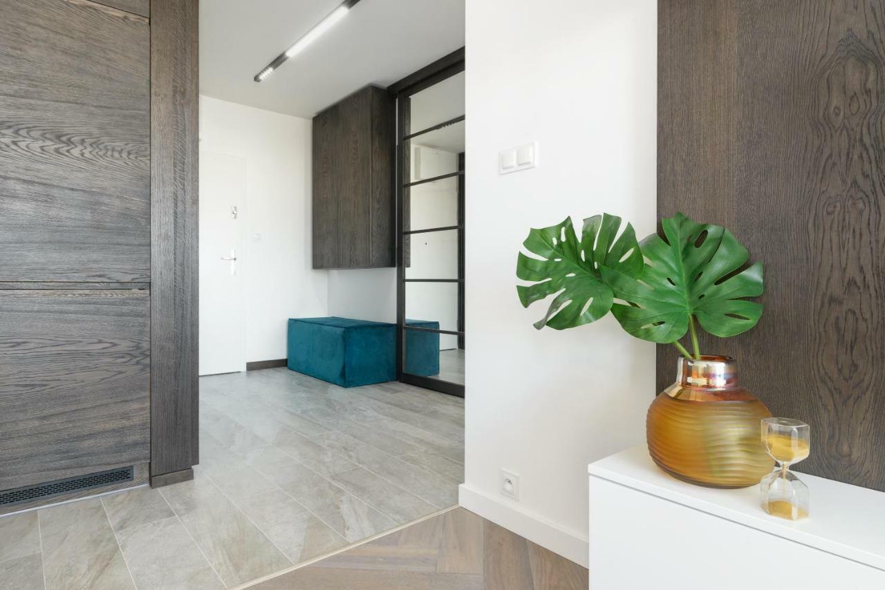 Perfectely Located Stay With Free Parking Poznań Exterior foto
